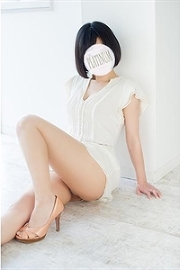 はる(24)